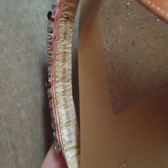 Badgley Mischka Kamryn Jewelled Summer Peach Thong Leather Sandals Size 8 - Picture 7 of 7